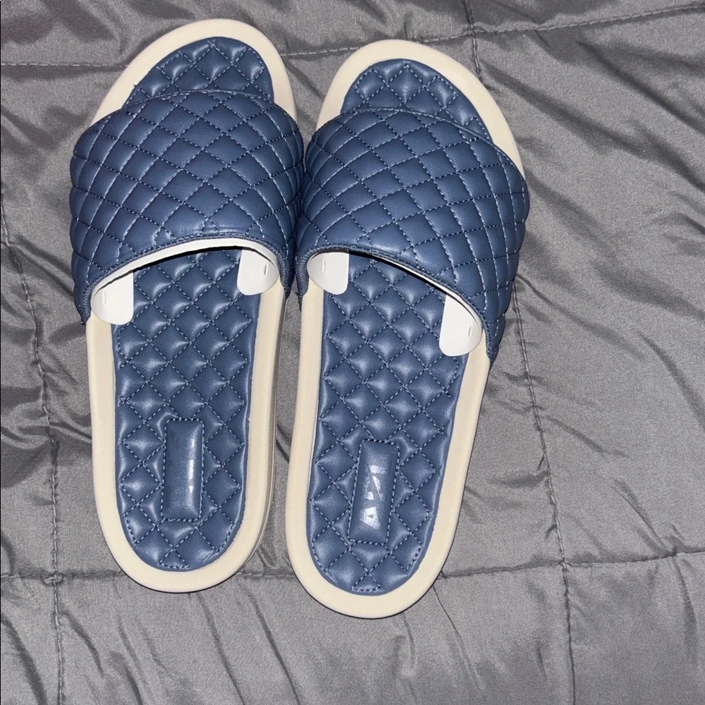 APL Quilted Blue Slide Sandals size 10 - Picture 3 of 6